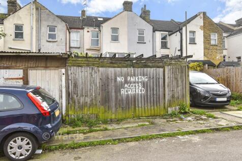Driveway/Parking