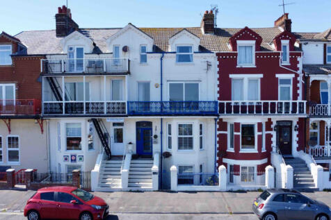 6 Bedroom Terraced House For Sale