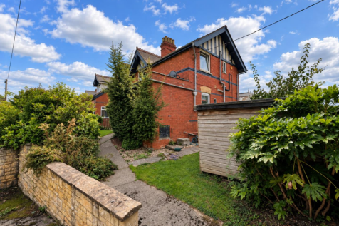 hopton road - front.png
