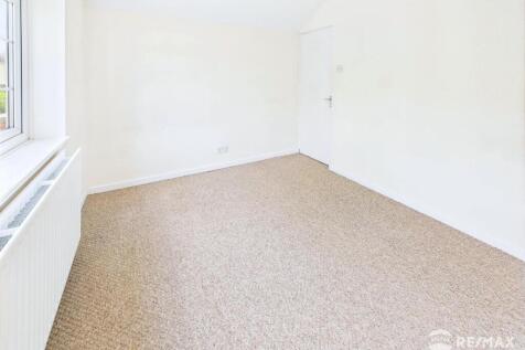 Bedroom 2 image 2.jpg