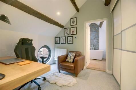 Dressing Room Stu...