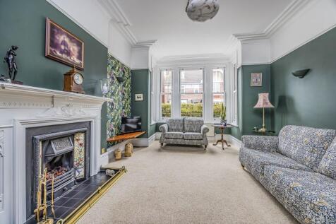 29 Brading Avenue...