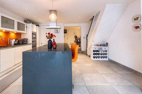 7 Chapel Road    (25).jpg