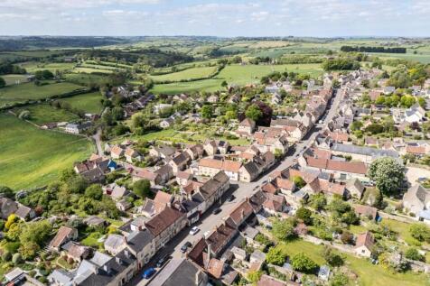 3 Sheepfair Lane, Marshfield SN14 8NA-9.jpg