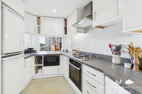 CAM03691G0-PR0052...