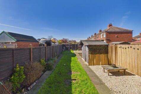 CAM05451G0-PR0115-STILL006.jpg