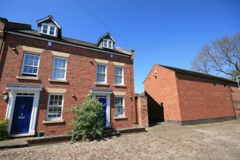 3 Bedroom House in CW5 5EQ