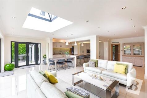 Living / Kitchen