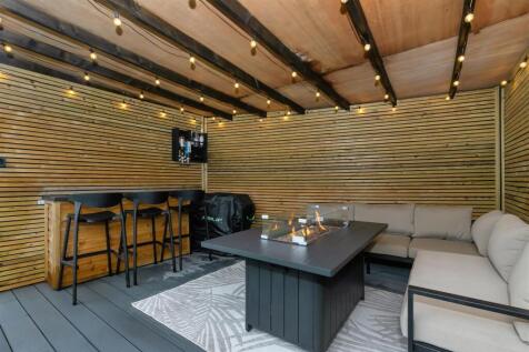 Feature Seating Area.jpg