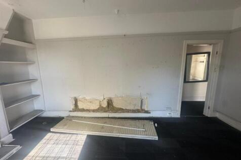 WhatsApp Image 2025-11-17 at 16.16.40 (10).jpeg