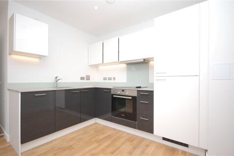 RCS160045 - Luxury Apartment - Modern - Furnished - Private Balcony - Zero Deposit Option Available - Remote Tenancy Application Available