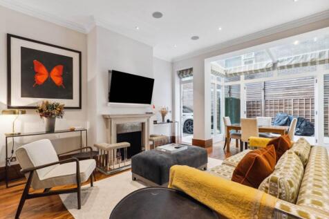 Available for SHORTLET. A sensational three bedroom property covering 1,828sq ft., located in the much sought after `Knightsbridge Village` with excellent entertaining space and private gated parking