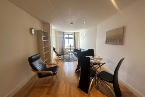 PARKING Included Premier Residential are delighted to bring this spacious one-bedroom apartment is located in the heart of Manchester and is perfect for those looking for a modern and stylish home.