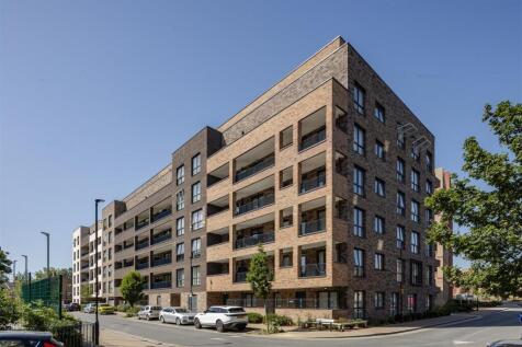 Clarkson Crescent, E17