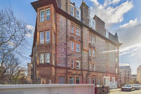 **Available 21 August** 1 bedroom FURNISHED property available just off Easter Road, next to the Crawford Bridge.