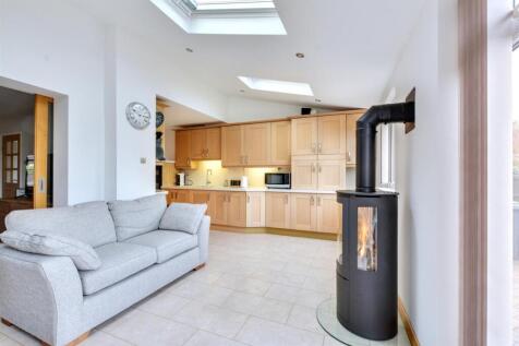 Living/Dining Kitchen