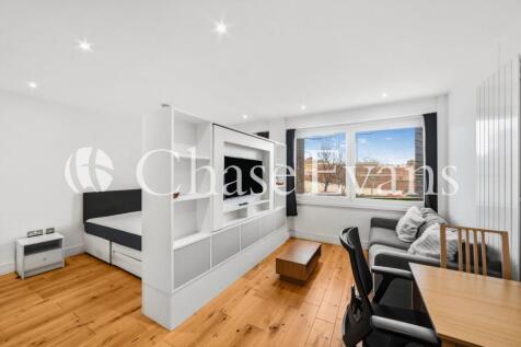 Living/Sleeping Area