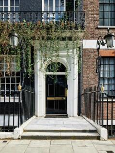 Manchester_Square_Cormack_Advertising__Henry_Woide_003.jpg