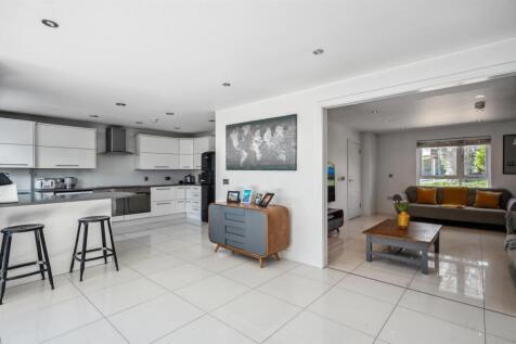 Dining area to kitchen and living room.jpg
