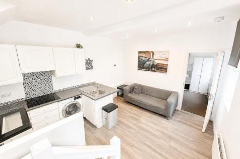 Lounge kitchen