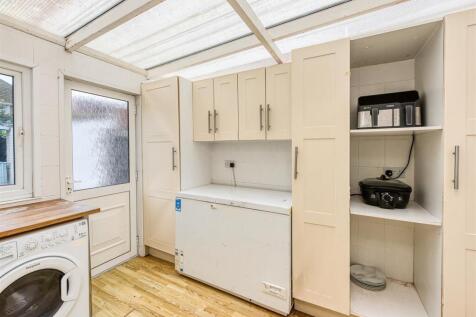 3 Chapel Close-Utility.jpg