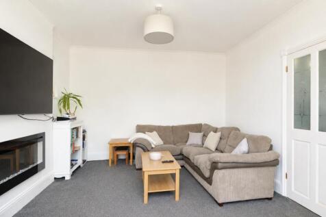 Lounge2.jpg
