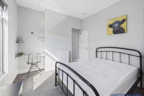 1 Bedroom House in TS1 4EP