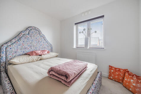 1363027-19-68ecf5...