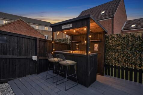 Outdoor bar
