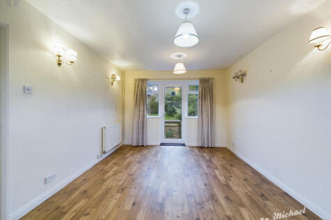 CAM02538G0-PR0110-STILL003