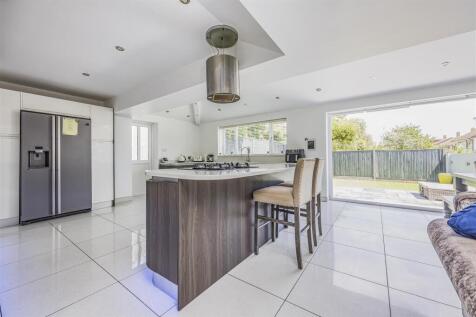 58 Farlington Avenue, Drayton-PorticoMarketing-Sol