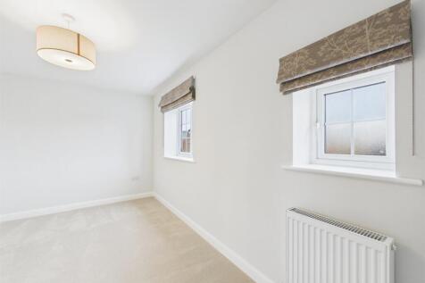 Annesley-Master-Bedroom (3).jpg