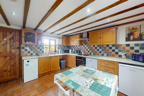 Rose Cottage, Kitchen.jpg