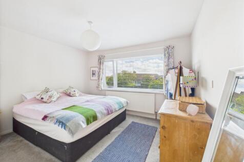 12. CAM04922G0-PR0058-STILL009