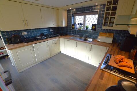 Fitted Kitchen