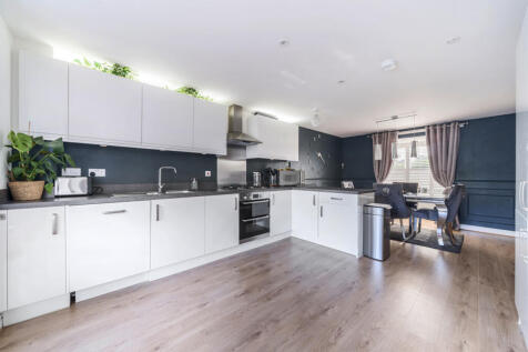 1343017-5-68b56c1...