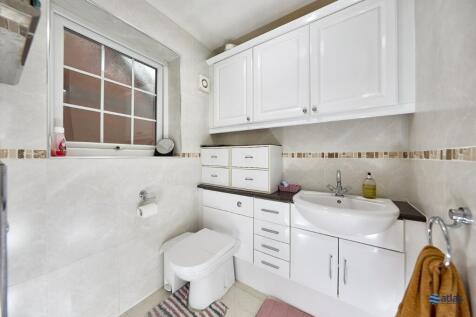 En-suite To Bedroom One