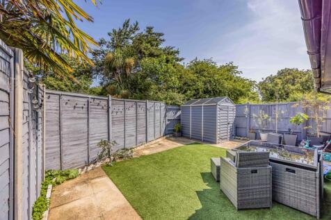 20 Milebush Road, Southsea-Small-PorticoMarketing-