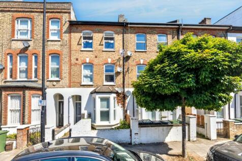Flat C, 10 Loveridge Road, West Hampstead, London NW6 2DT