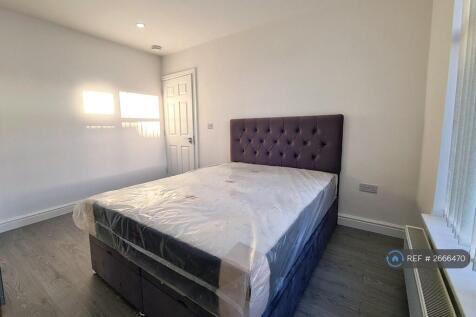 Bedroom 2 - Double Bed