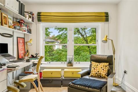 Bedroom/Office
