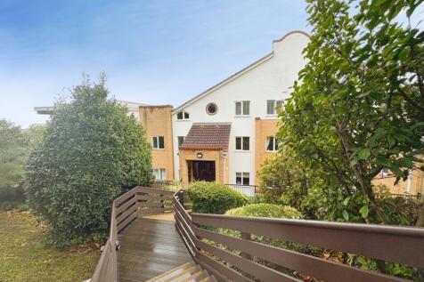 2 Bedroom Flat in SS9 1ED