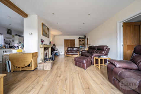 b7e7cc02-0939-421...