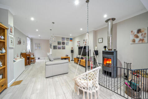 1387030-15-693181...