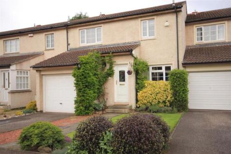 UNFURNISHED 3 bedroom house in Barnton. Situated in a quiet residential area, this comfortable family property offers prospective tenants easy access to the City center as well as Edinburgh Airport an