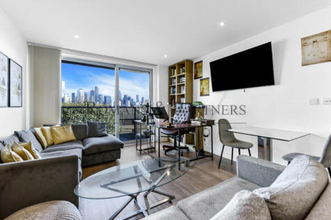 *Available September & Fully Furnished* Luxurious 2 bed, 2 bath apartment spanning 718 Sqft in the prestigious Marine Wharf, Rotherhithe, SE16
