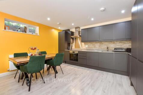 Kitchen / Lounge / Diner