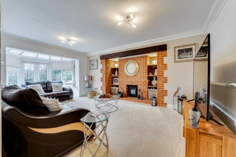 15 Hogarth Drive, Barton Seagrave-14.jpg