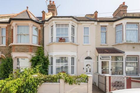 Farnborough Avenue, E17