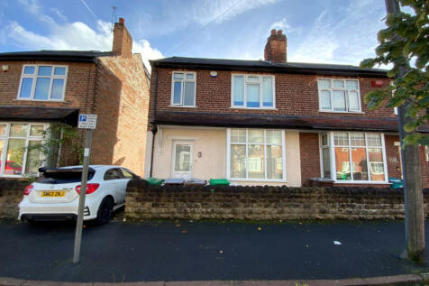 5 Bedroom Semi-Detached House - HMO